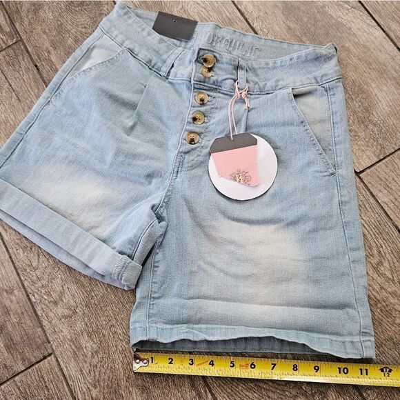 Hydraulic Murray Curvy Hi Rise Light Denim Wash Shorts Size 8 - Picture 6 of 11